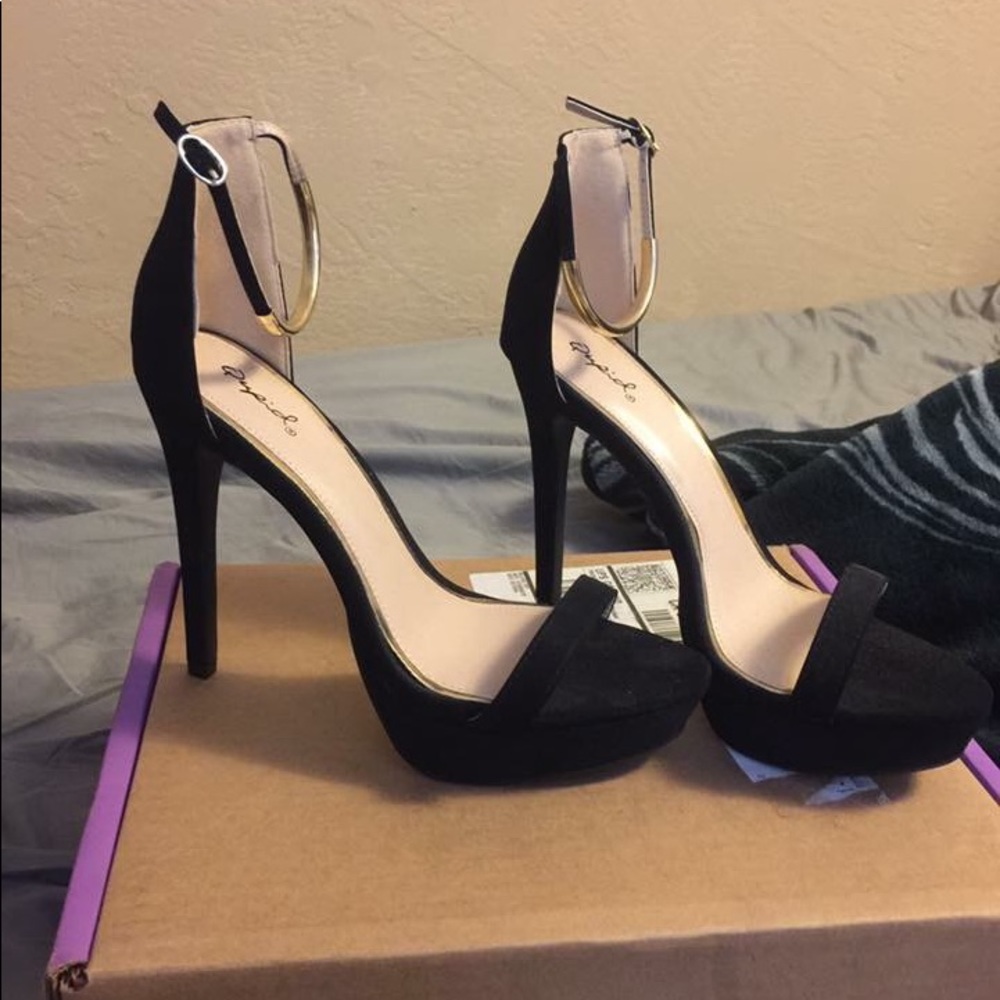 Black and gold ankle Heels